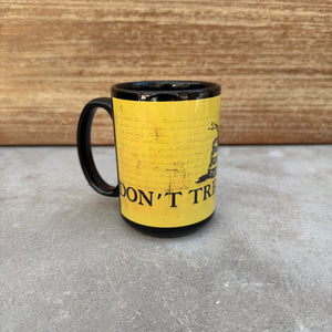 “Don't Tread On Me” 15oz Ceramic Mug – Classic Patriotic Drinkware