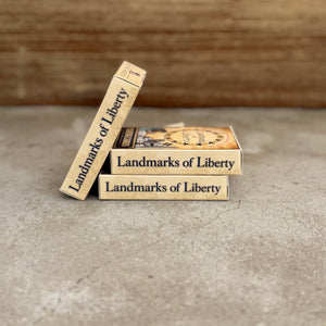 “Landmarks of Liberty” – Premium Casino-Grade Patriotic Playing Cards | Standard Size